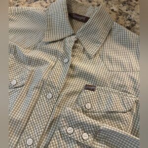 Women’s Wrangler Western Shirt